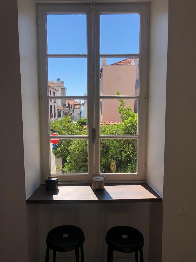 Bel appartement, offrant calme et luminosité, proche Côte des Basques Biarritz Exterior foto